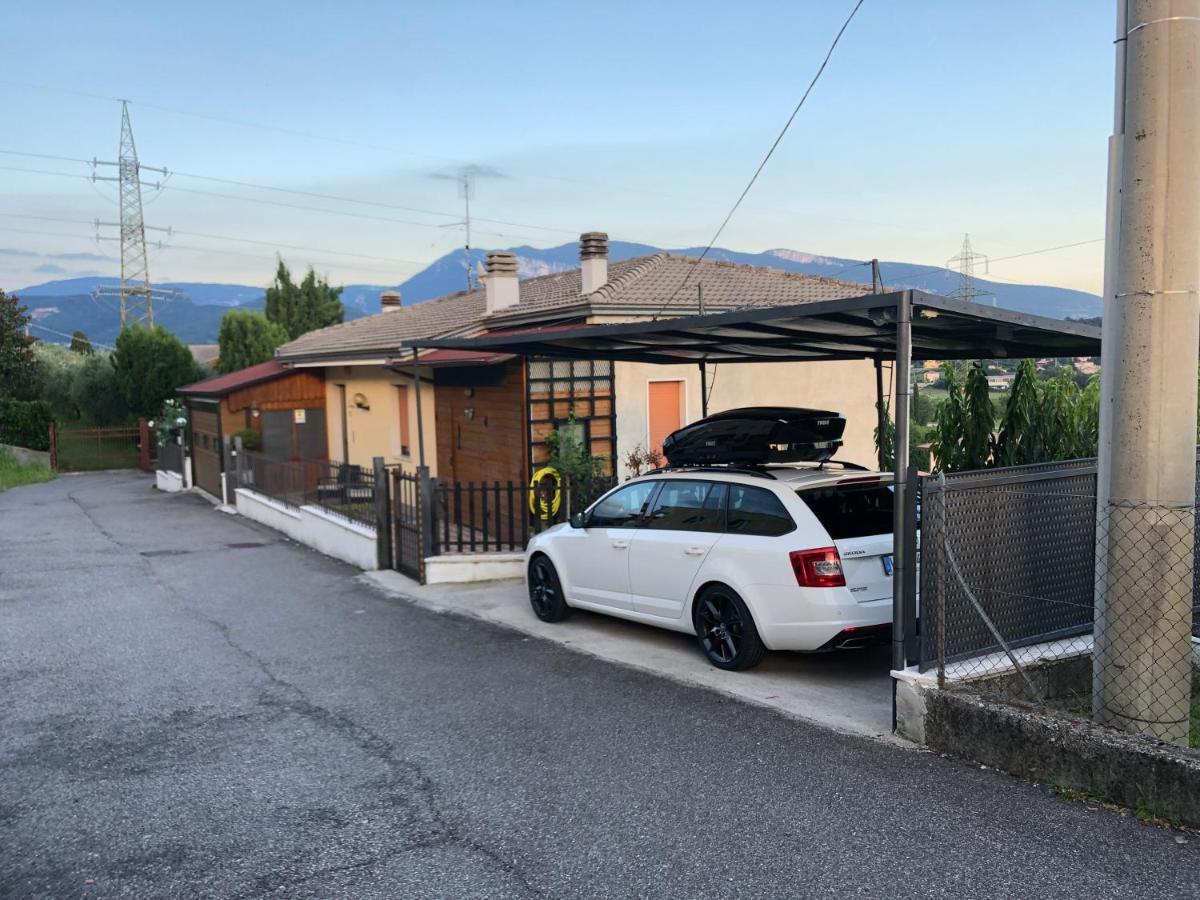カプリーノ・ヴェロネーゼ Casa Annaヴィラ エクステリア 写真